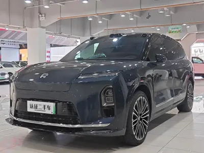 Nio ES8