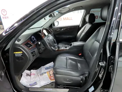 Hyundai Equus
