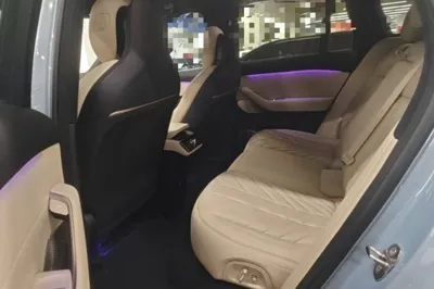 Nio EC6