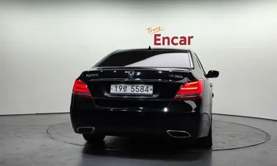 Hyundai Equus