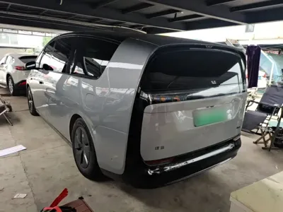 Li Auto Li MEGA