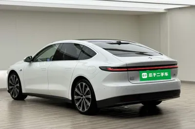 Nio ET7
