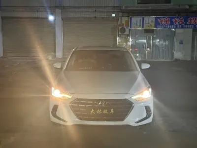 Hyundai Elantra