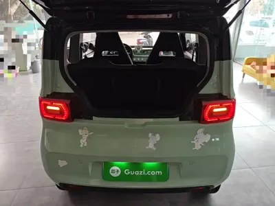 Wuling MINIEV