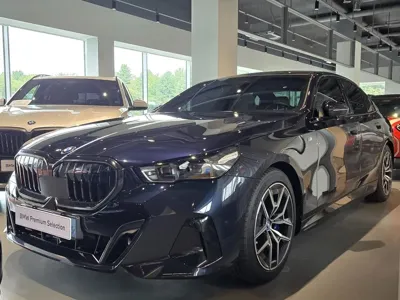 BMW i5