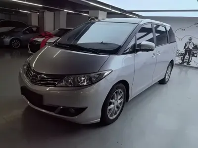 BYD M6