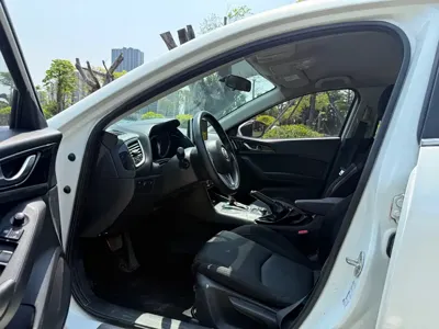 Mazda 3 Axela