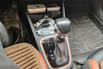 Kia kx1 Stonic