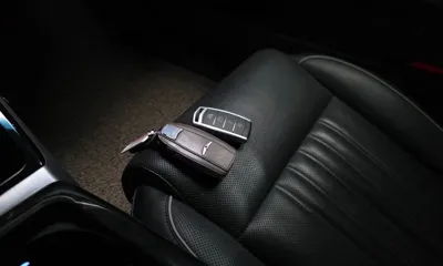 Genesis EQ900