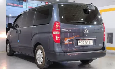 Hyundai Starex