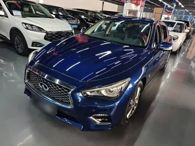Infiniti Q50L