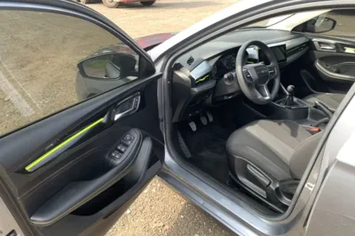 Roewe i5