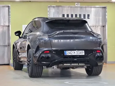 Astonmartin DBX
