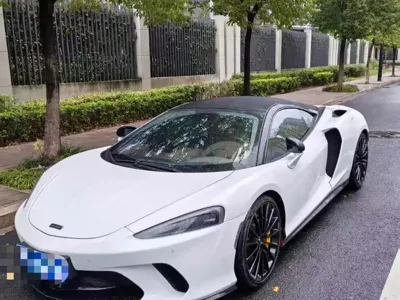 McLaren GT