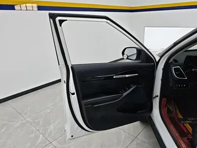 Kia KX3