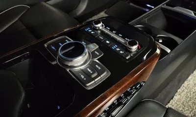 Genesis EQ900