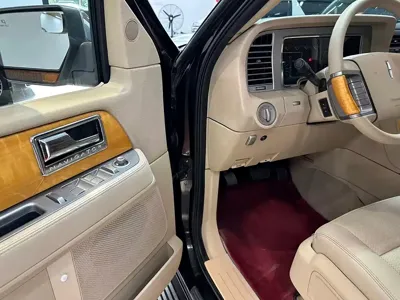 Lincoln Navigator