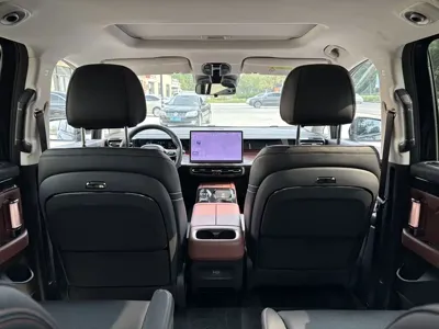 GAC Motor Trumpchi E8 PHEV