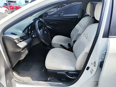 Toyota Yaris L