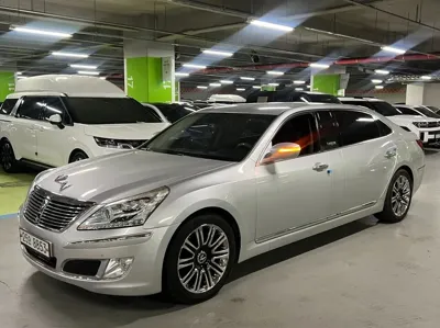 Hyundai Equus