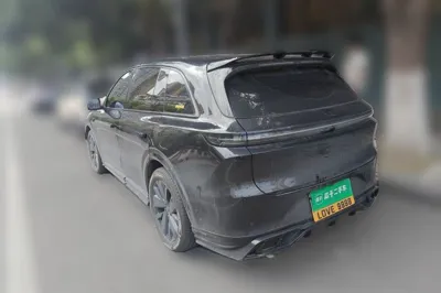 Li Auto L6