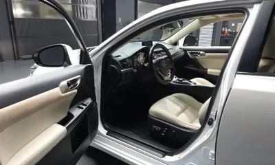 Lexus CT200h