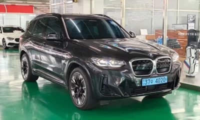 BMW iX3
