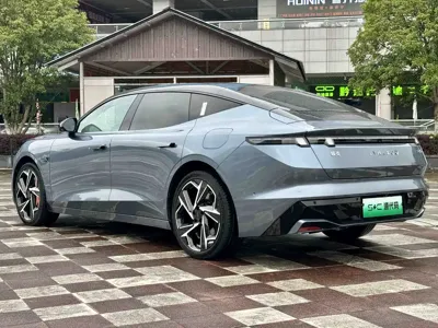 Lynk & Co Z10