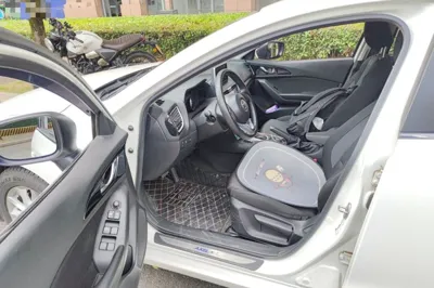 Mazda Mazda 3 Axela