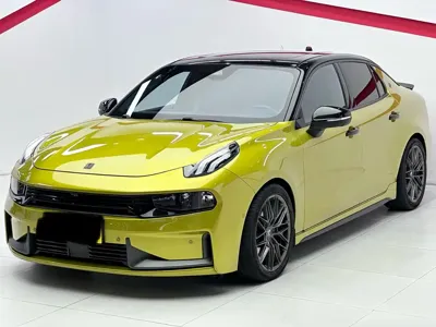 Lynk & Co 03