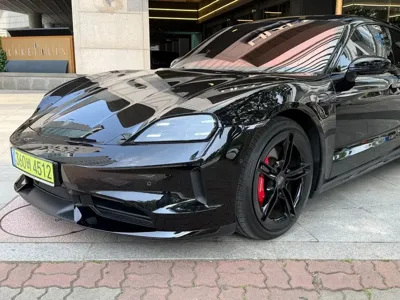 Porsche Taycan