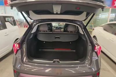 Lynk & Co 02