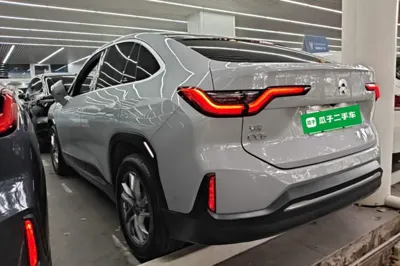 Nio EC6
