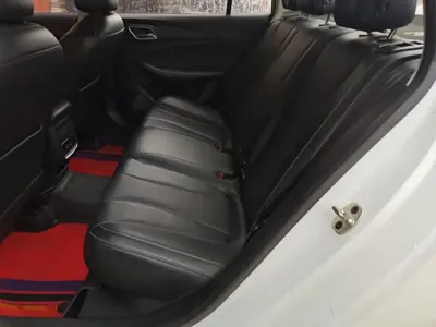 Roewe i5