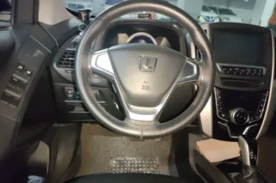 Luxgen U6 SUV