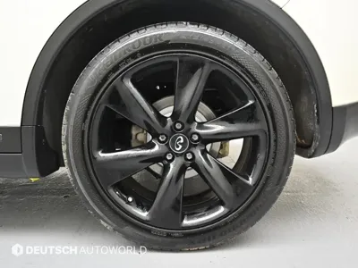 Infiniti QX70