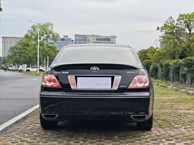 Toyota Reiz