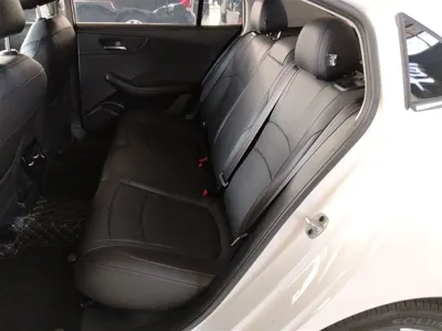 Roewe i5