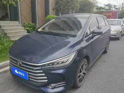 BYD MAX