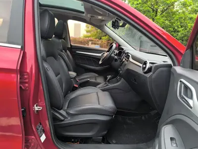 MG ZS