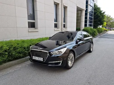 Genesis EQ900