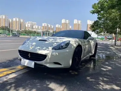 Ferrari California T