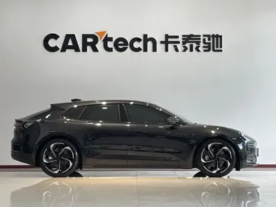 Zeekr 001