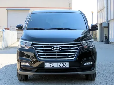 Hyundai Starex