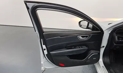 Renault-KoreaSamsung SM6