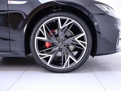 Audi A7L