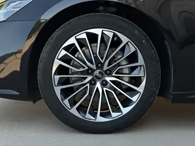 Audi A7L