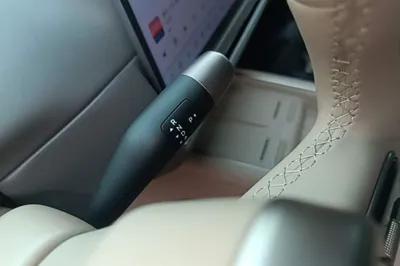Li Auto Li Auto i6