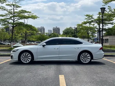 Audi A7L