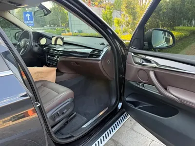 BMW X5 (Import)